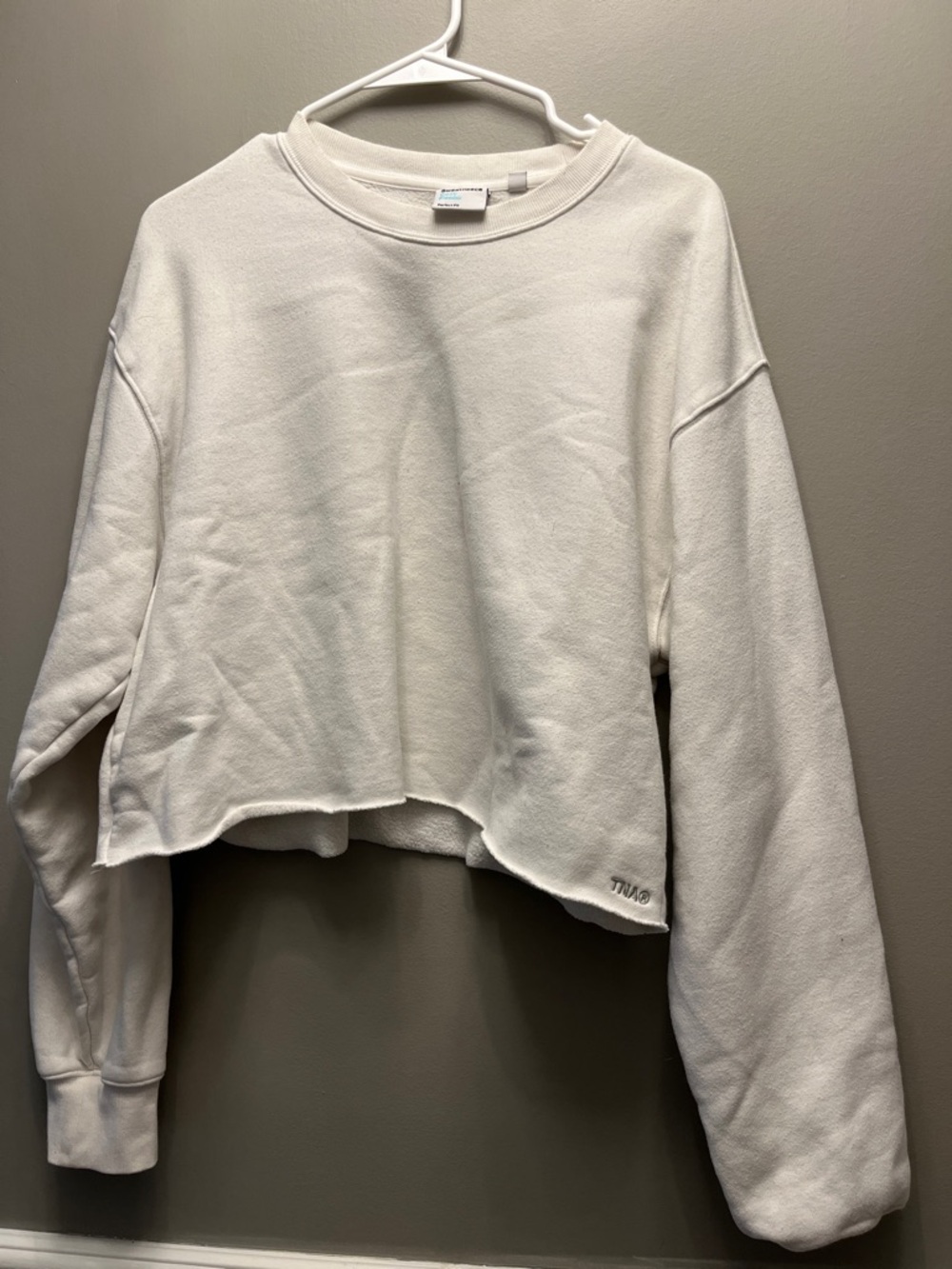 Aritzia White Cropped Perfect Crew Sweatshirt